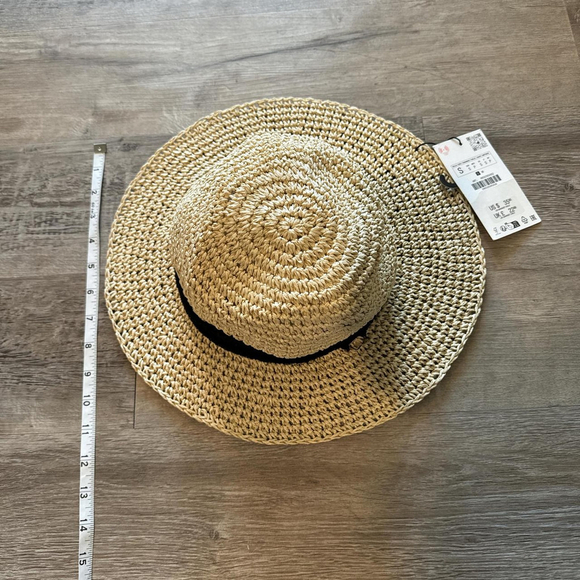 hat - Picture 2 of 5